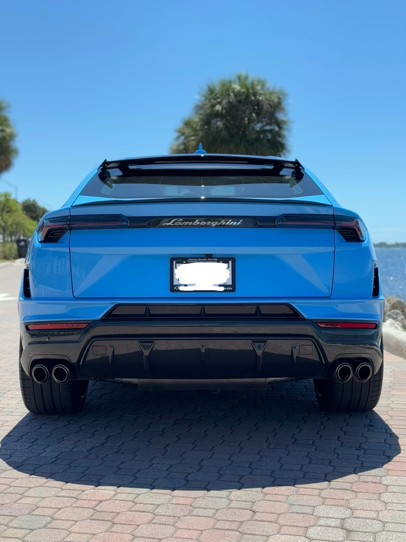 LAMBORGHINI URUS PERFORMANTE